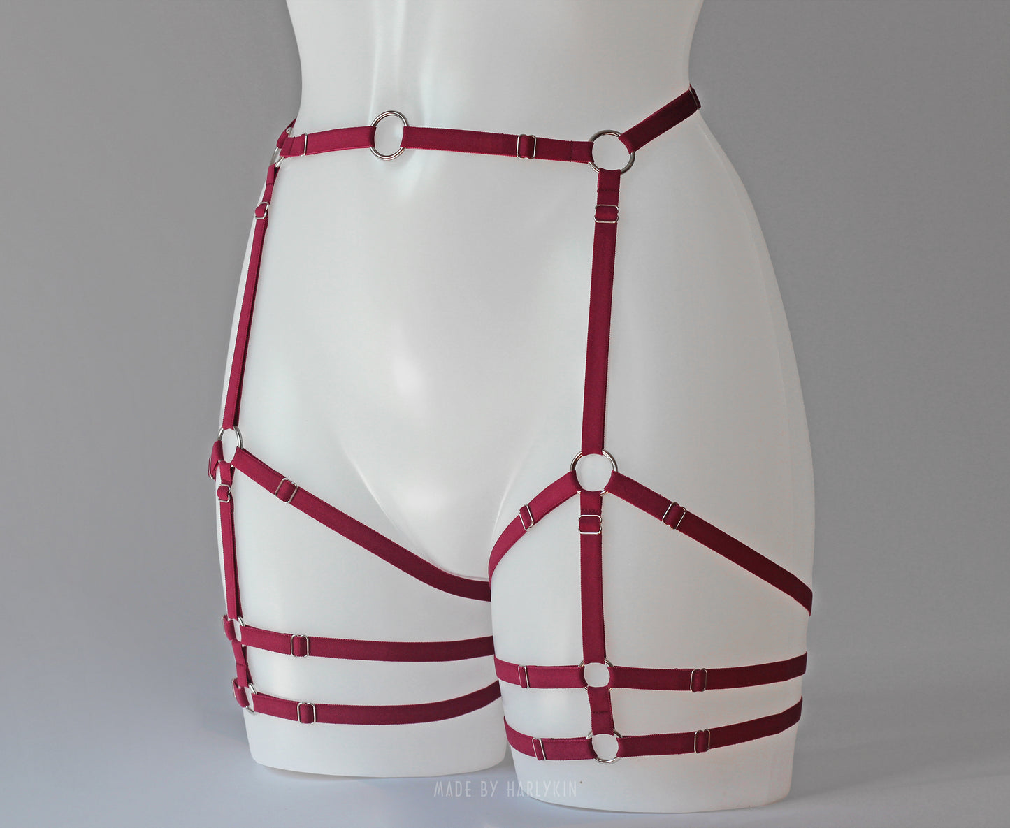 Harness garters belt