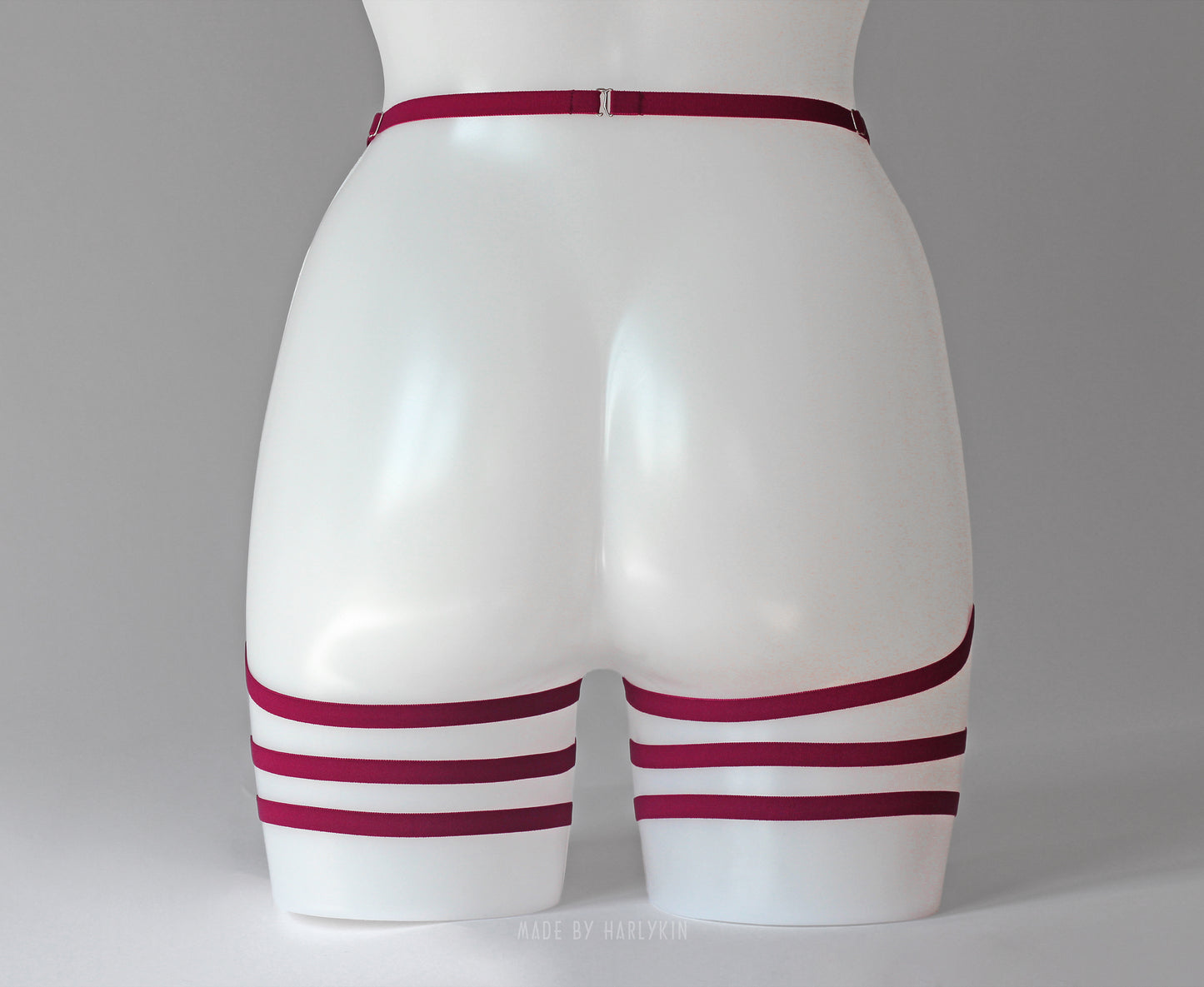 Harness garters belt