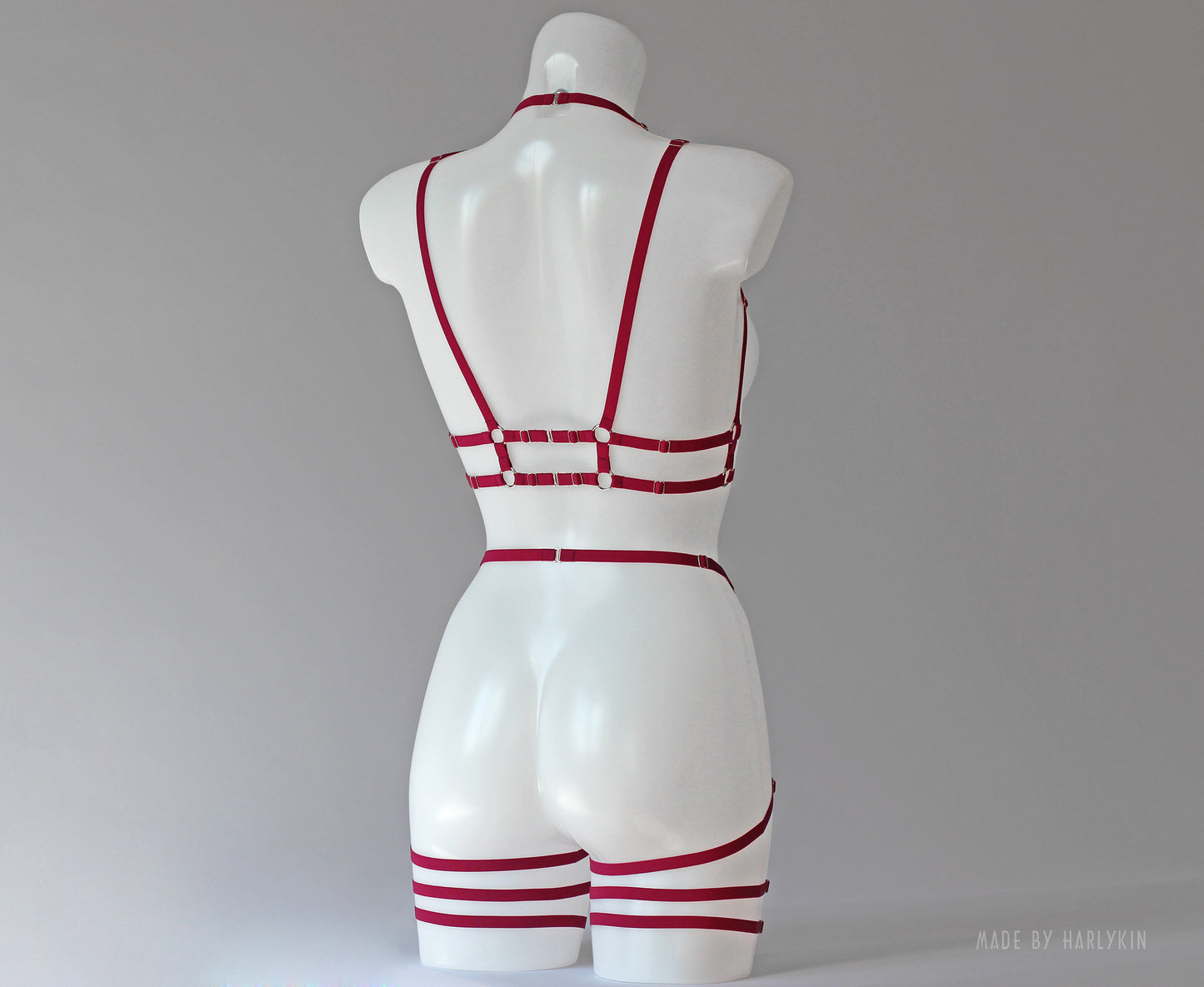 Neonoworóżowy komplet bielizny z uprzężą